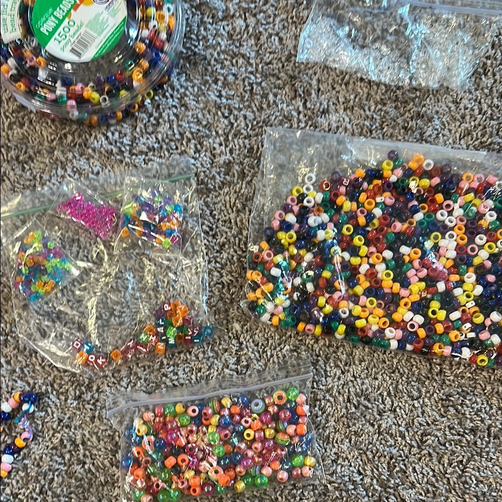 CRAFT BUNDLE BEADS THREADS & BANDS ARTS & CRAFTS RAINBOW LOOM